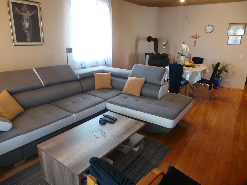 Apartments Hrga Pula Luaran gambar